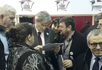 Représentants syndicaux et politiques lozériens avaient directement interpellé le ministre de l'Agriculture, en 2014, lors du Salon de l'agriculture.