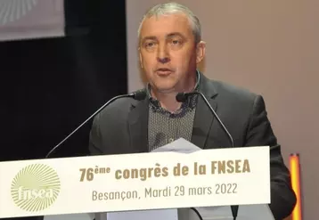 Patrick Benezit à la tribune lors du congrès de la FNSEA.