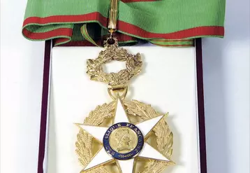 Dans l’esprit de son fondateur, le Mérite agricole devait avoir la même valeur que la Légion d’honneur et devait être une Légion d’honneur agricole.