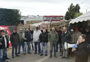En 2010, les éleveurs du Massif central avaient bloqué durant trois jours plusieurs site du groupe Bigard, dont l’abattoir de Villefranche dans l’Allier