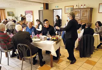 Le 16 mars, le restaurant du Centre de formation des apprentis de Mende accueillait la 15e édition du concours gastronomique lozérien. 28 jurés ont dégusté près de 300 produits locaux.