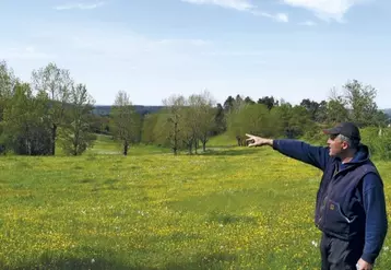 Pour sa cinquième édition, le concours de pratiques agroécologiques sur prairies sèches organisé sur l'Aubrac s'est intéressé aux exploitations de la zone de collecte de l'AOP Laguiole. Parmi elles, celle du lycée agricole François Rabelais, à Civergols.