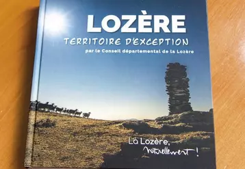 Publié cette année, ce beau livre sur la Lozère est le cadeau à mettre entre toutes les mains pour faire découvrir les charmes du département.