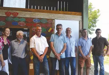 Les membres historiques d'Elvea : Nadine Vernhes, Dominique Cathala, Jean-Luc Rouquette, Daniel Carrié, Bernard Fabre, Christophe Sudries et Jean-Luc Mouysset, l'hôte de la journée.