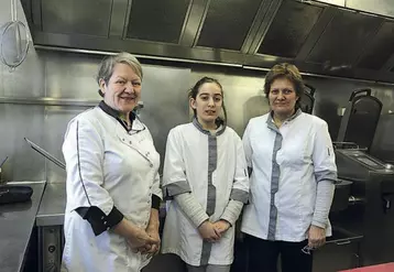 Ginette Gerbail, Marie-Noël Brunel et Lilou se sont retrouvées mercredi 28 février pour une matinée de cuisine.