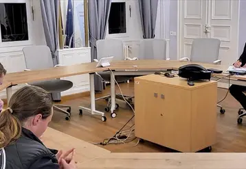 Le préfet Philippe Castanet rencontre les syndicats majoritaires agricoles de Lozère