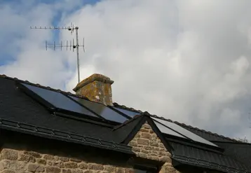 panneau photovoltaïque hangar exploitation