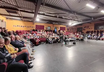 150 anciens exploitants ont assisté à l'assemblée générale de leur section le 16 mai à St Paulien.