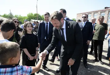 Fabrice Pannekoucke en visite dans le village de Khot en Arménie. 