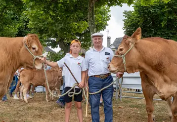 Jeannot et Paul, le plus ancien et le plus jeune des éleveurs au comice de Juillac