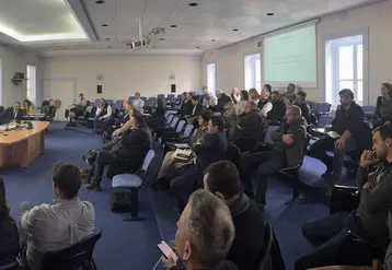 vue d'ensemble de la réunion dans l'amphithéâtre de la préfecture de l'Allier