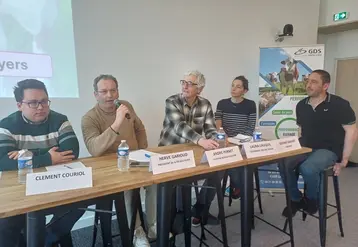 Une table ronde très intéressante et poignante sur la gestion des crises sanitaires et le témoignage des éleveurs et d'une vétérinaire des Savoie sur la DNC.