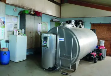 Le tank à lait est le premier poste de consommation d'électricité du bloc traite. 
