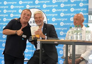 Fabien Onteniente aux côtés de Laurent Wauquiez et d'Arnaud Bennet.