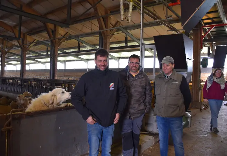 <em class="placeholder">Florent et Charles Souyris et Philippe Galtier, Gaec de Cuzomes</em>