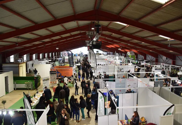 <em class="placeholder">La halle du salon Provinlait</em>