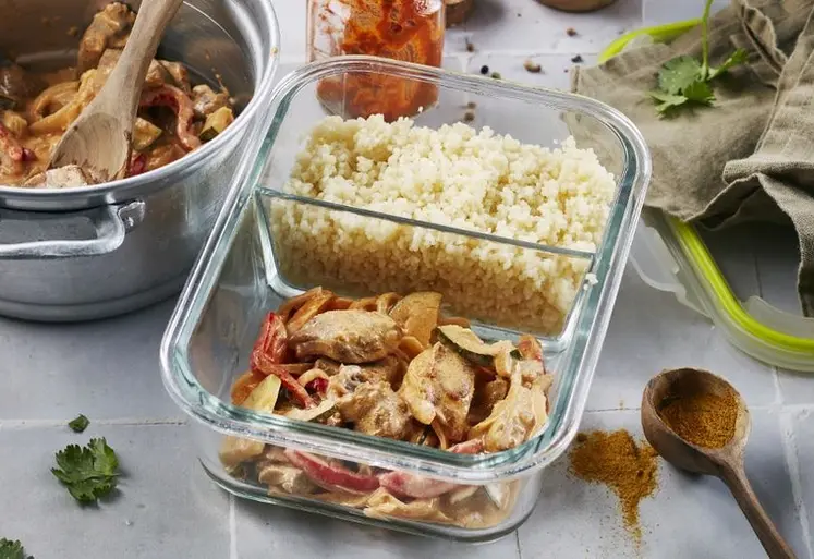 <em class="placeholder">Sauté d'agneau et semoule</em>