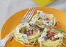 Salade de spaghettis de courgette, pancetta et roquefort.