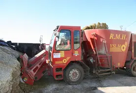 <em class="placeholder">Une désensileuse </em>