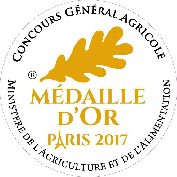Les fromages ou produits laitiers au lait de brebis ont obtenu 6 médailles d'or, 12 d'argent et 16 de bronze au concours général agricole 2017. Pour les viandes, deux agneaux ont reçu la médaille d'or et deux autres l'argent.