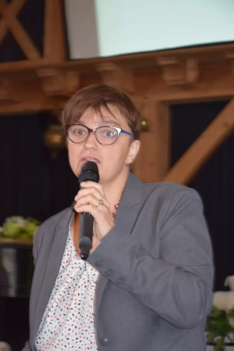 Céline Peudpièce, vétérinaire à la chambre d’agriculture des Pays de la Loire © D. Hardy