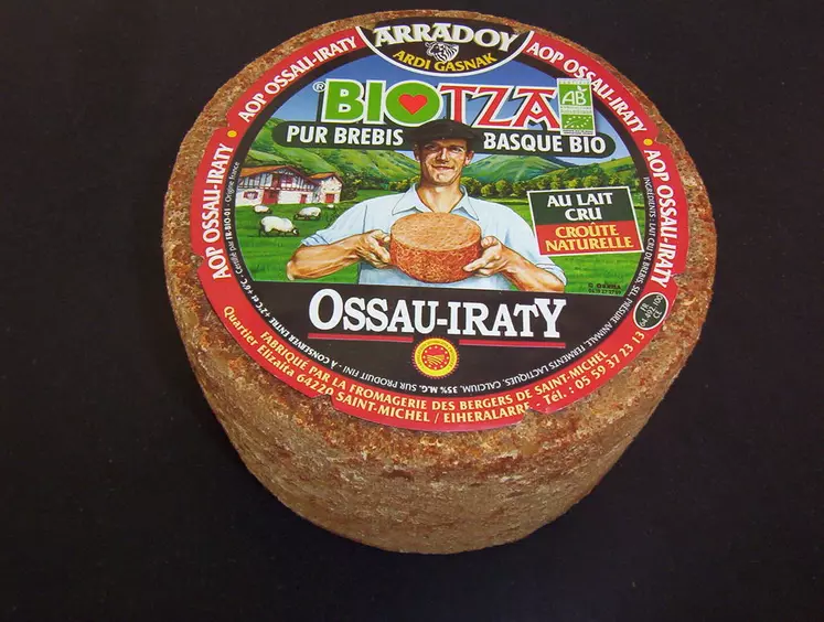 Fromage Ossau-Iraty au lait cru bio de la Fromagerie des bergers de Saint-Michel. © DR