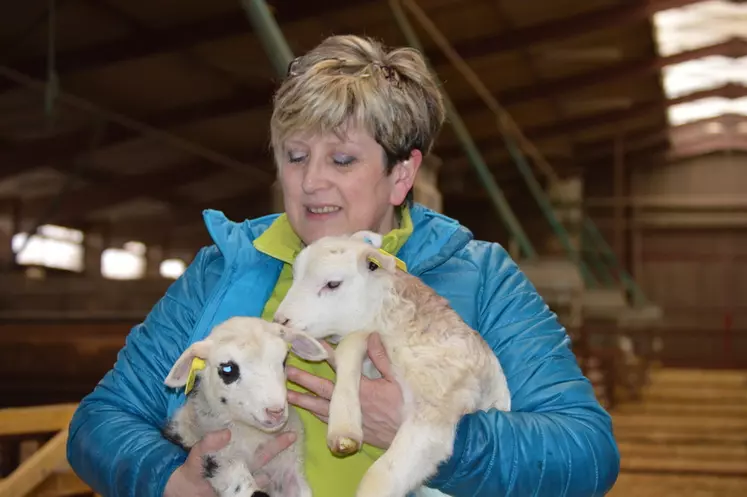 ISABELLE GUILLAUMONT : "ma motivation pour l'élevage a toujours été présente. J'étais un peu le garçon de ferme sur l'exploitation de mon père." © A. Desormeaux