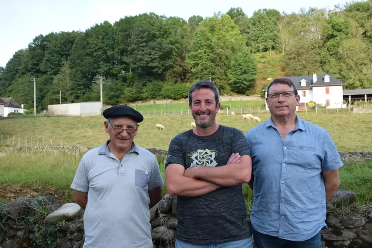 Sébastien Astabie, président de l’AOP ossau Iraty, producteur fermier à Bunus dans les Pyrénées- Atlantiques.