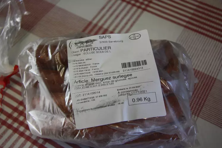 L'abattoir de Sarrebourg propose des services de seconde découpe, mise sous vide et étiquetage pour la vente directe.