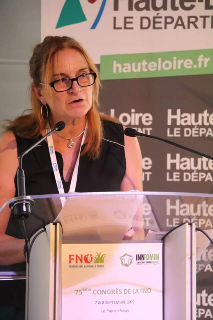 Michèle Boudoin, présidente de la FNO : "les accords de libre-échange UE - NZ représentent un danger latent pour notre production ovine."