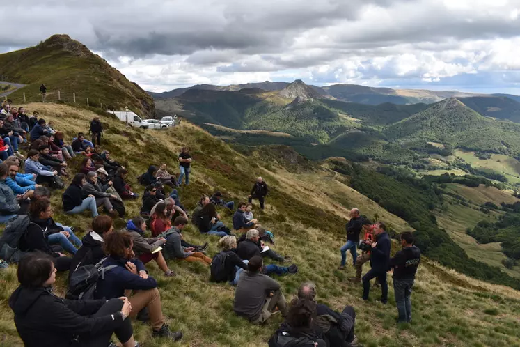 Les 37e Rencontres des acteurs du pastoralisme ont réuni 140 participants qui ont pu apprécier les paysages du Cantal.