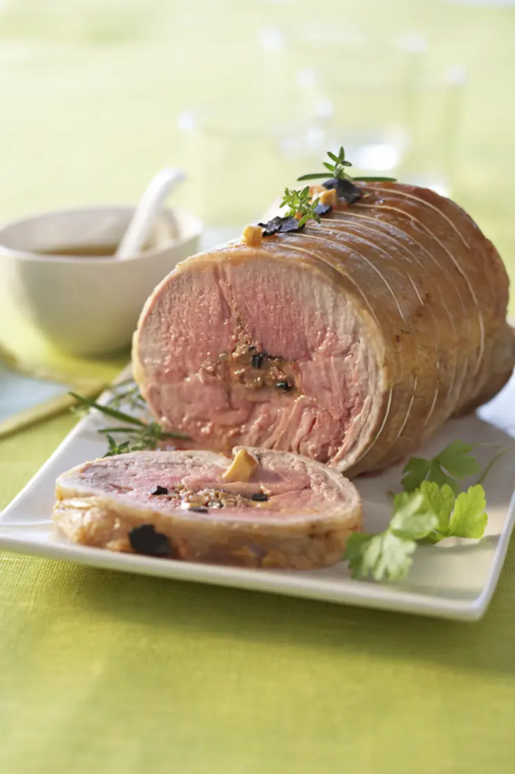 <em class="placeholder">Carré d’agneau farci au foie gras et petite truffe</em>