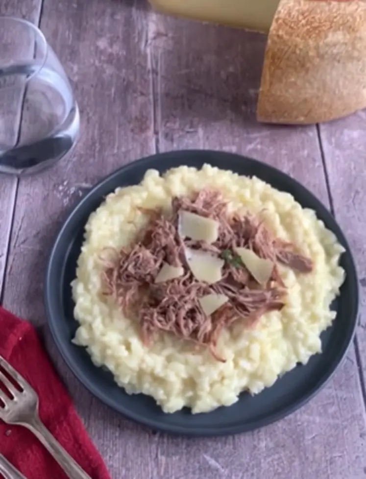 <em class="placeholder">Risotto à l’Ossau-Iraty et effiloché d’agneau</em>