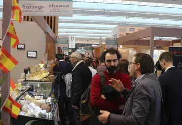 Le Salon du fromage et des produits laitiers se tient du 25 au 27 février et rassemble plus de 250 exposants.