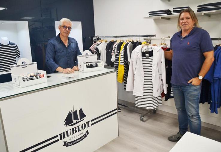 Rémy Escande (à droite), PDG de SGP Productions qui produit la marque Hublot mode marine, en compagnie du responsable commercial et troisième associé, José Martinez.