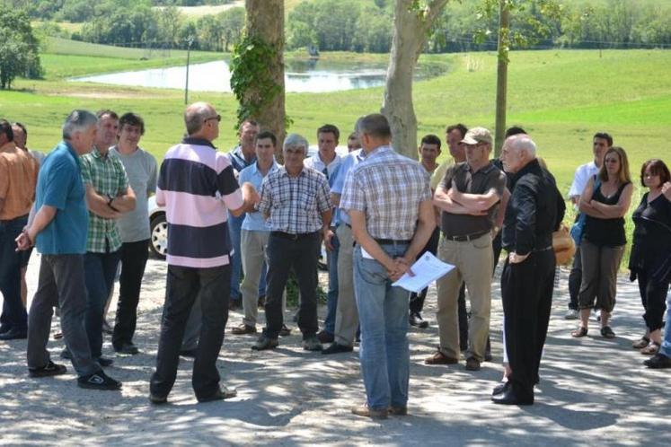 La visite de l'exploitation de la famille Pépin, à Castelnau-de-Levis.