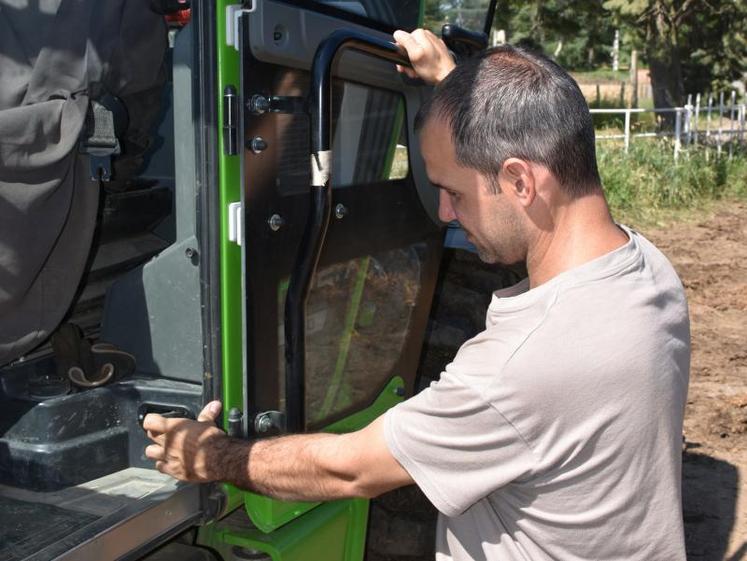 Il est désormais possible de libérer la porte sans monter en cabine.