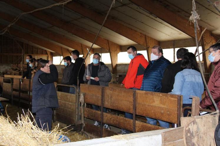 Au Gaec de la Source à Sorèze, la famille Perrin a présenté son organisation.