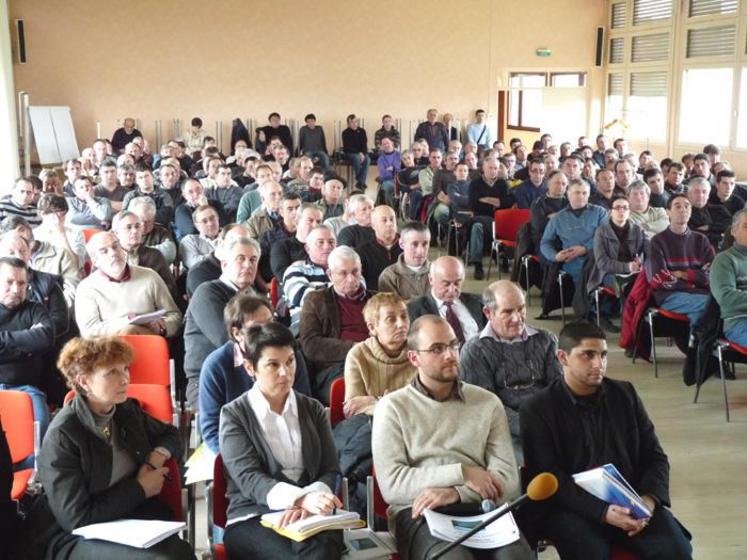 Plus de 200 irrigants se sont retrouvés à la chambre d'agriculture à Albi, vendredi 19 février.