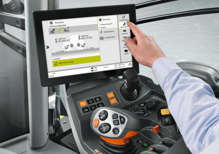 Le terminal Cebis des Claas Arion et Axion intègre désormais le pilotage isobus des outils, ainsi qu'en option, l'assistant au réglages Cemos.