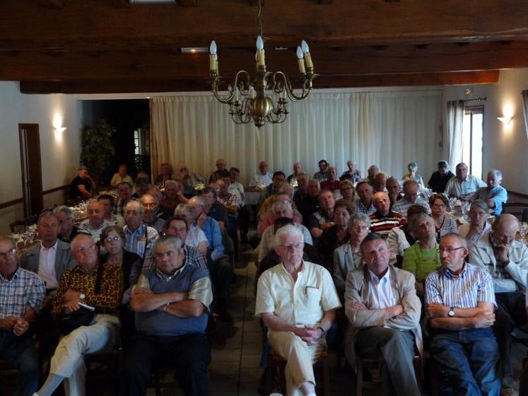 les anciens réunis lors de l'assemblée générale 2011.