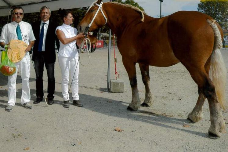 Christiane Poujade de Cambon avec Danaee de Claumont (Comtois)