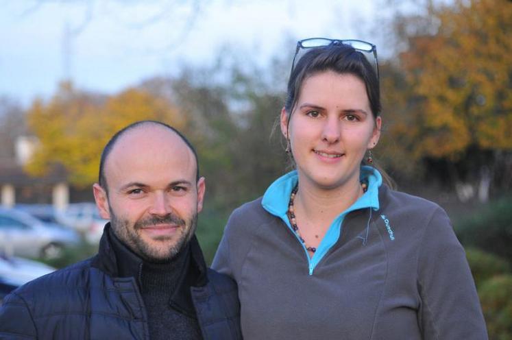 Lucas Honnoré et Marion Quenton, tous deux installés en caprins à Cadalen.