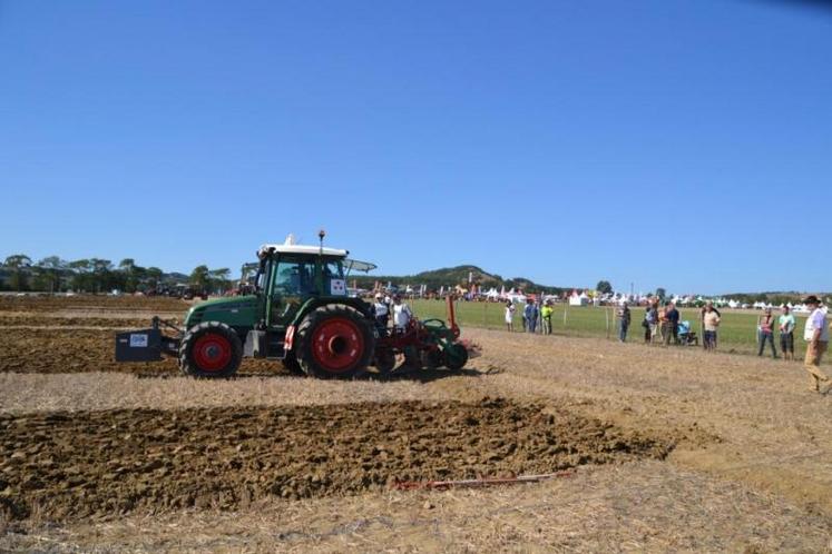 16/09 - destination terre gourmande - finale nationale labour en planche