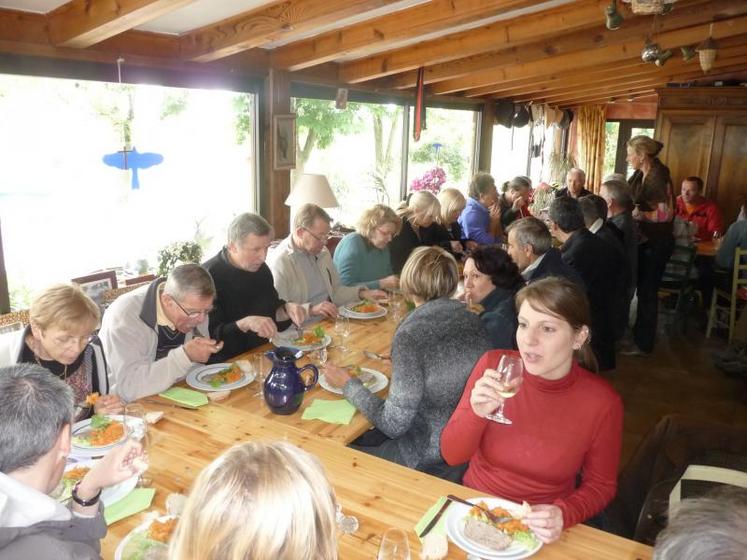 Repas au domaine Peyres Roses, ce week-end de l'Ascension.