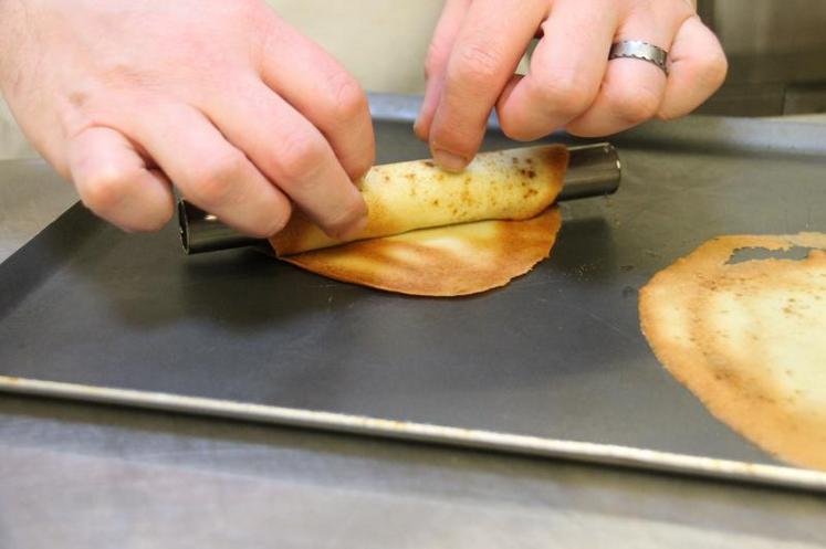 En dessert, un surprenant havane au chocolat, crème aux pruneaux et l’Armagnac