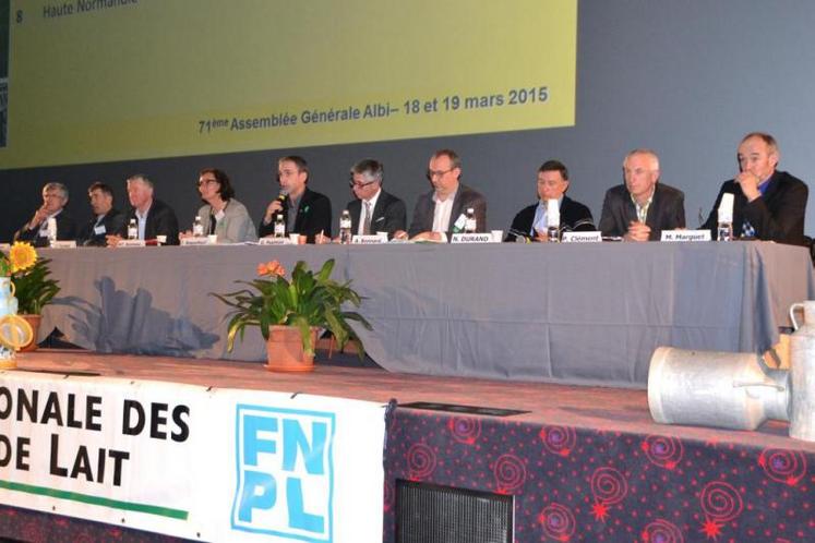 La tribune du congrès FNPL à Albi, le 18 mars dernier.