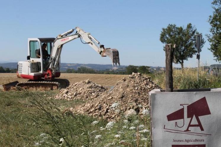 Lundi 23 juillet, Véolia raccorde le site de Destination terre gourmande au réseau.