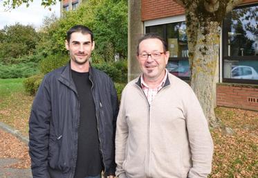 Michel Marcoul, président de l’Association des salariés agricoles du Tarn, à droite et Sébastien Lafon, vice-président, à ses cotés.
