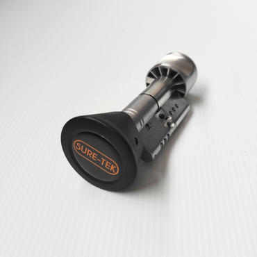<em class="placeholder">Sure-Tek permet d’ouvrir une porte directement avec un smartphone grâce à la technologie NFC</em>